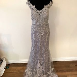 Val Stefani MOB gown